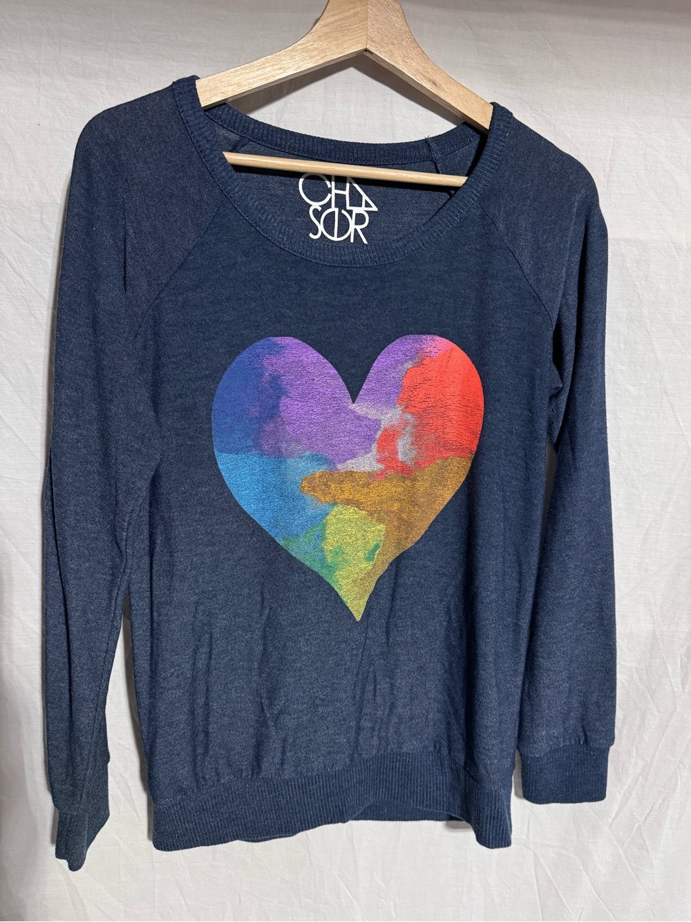 Chaser watercolor heart graphic long sleeve top in dark blue Size Medium